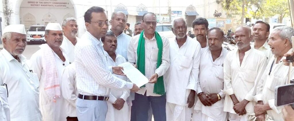 ಮೆಕ್ಕೆಜೋಳಕ್ಕೆ ರೂ.೩೦೦೦ ಬೆಂಬಲ ಬೆಲೆ ನಿಗದಿಗೆ ಆಗ್ರಹಿಸಿ ಮನವಿ