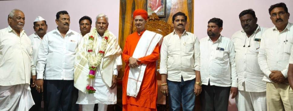 ಭೇದ ಭಾವ ತೊರೆದು ಎಲ್ಲರೊಂದಿಗೆ ಬೆರೆಯಿರಿ :ಪ್ರಭು ಶ್ರೀ