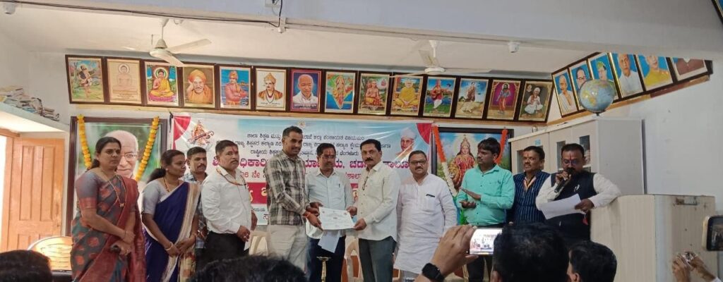 ಶಿಕ್ಷಕ ಶ್ರೀಶೈಲ ಮಾಳಿ ಜಿಲ್ಲಾ ಮಟ್ಟಕ್ಕೆ ಆಯ್ಕೆ