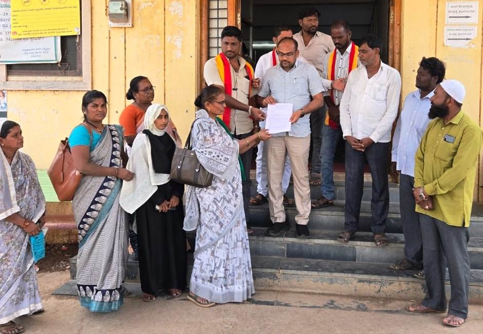 ಸರ್ಕಾರಿ ವೈದ್ಯಕೀಯ ಕಾಲೇಜ್ ಹೋರಾಟಗಾರರ ಬಂಧನ ಖಂಡಿಸಿ ಮನವಿ