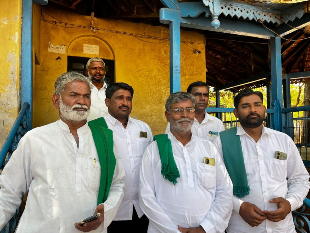 ಸಕ್ಕರೆ ಕಾರ್ಖಾನೆ ಮಾಲೀಕರ ವಿರುದ್ಧ ರೈತ ಮುಖಂಡರ ಆಕ್ರೋಶ