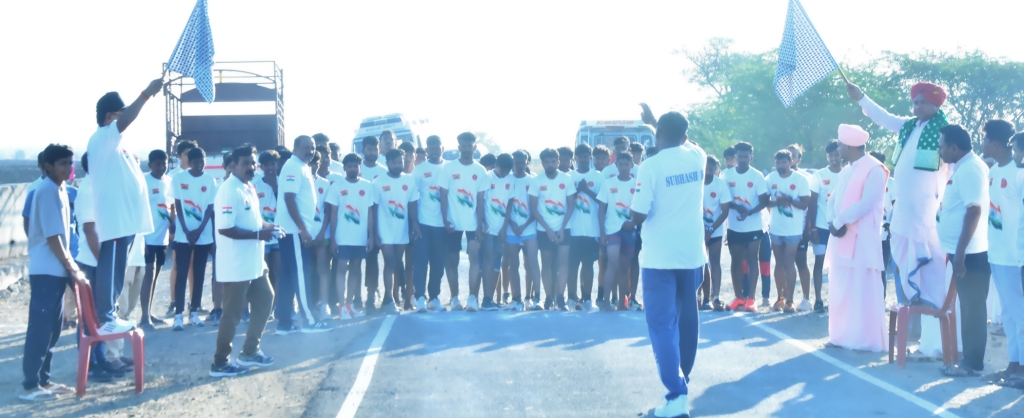 ವಡವಡಗಿಯಲ್ಲಿ ಮೆಗಾ ಕ್ರಾಸ್ ಕಂಟ್ರಿ ಓಟದ ಸ್ಪರ್ಧೆಗೆ ಚಾಲನೆ