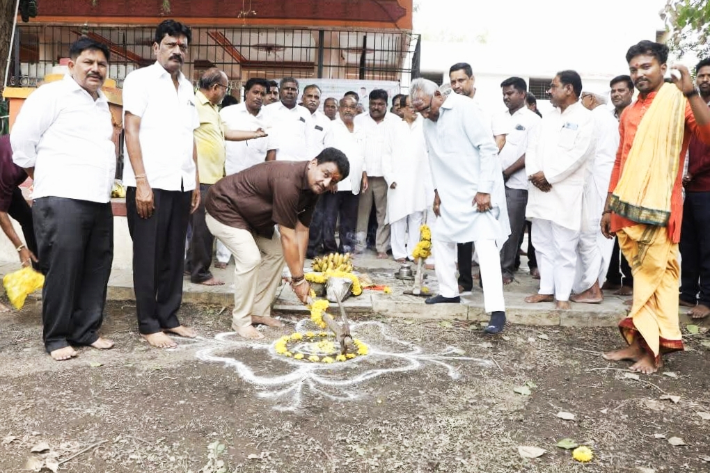 ನಿಗದಿತ ಸಮಯದೊಳಗೆ ಗುಣಮಟ್ಟದ ಕಾಮಗಾರಿಗೆ ಆದ್ಯತೆ ನೀಡಿ