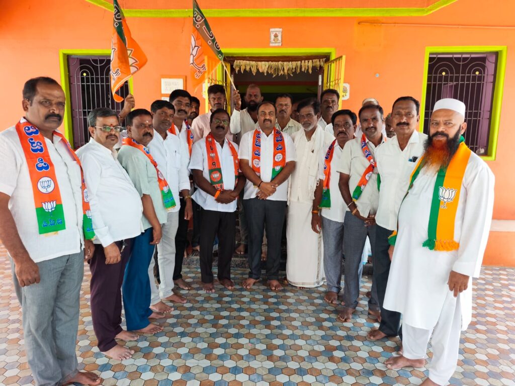ಮೋದಿ ಸರ್ಕಾರಕ್ಕೆ 12 ವರ್ಷ:ಹೆಚ್ ಡಿ ಕೋಟೆಯಲ್ಲಿ ಬಿಜೆಪಿ ವಿಶೇಷ ಪೂಜೆ