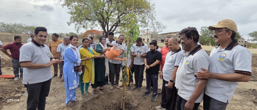 ನನ್ನ ಗಿಡ-ನನ್ನ ಭೂಮಿ ಸಂಸ್ಥೆಯಿಂದ ದಿ.ನಾವಲಗಿ ಸ್ಮರಣೆ & ಪರಿಸರ ದಿನಾಚರಣೆ