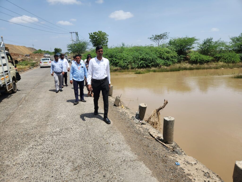 ಪ್ರವಾಹ ಪರಿಸ್ಥಿತಿ ಎದುರಿಸಲು ಅಧಿಕಾರಿಗಳು ಸನ್ನದ್ಧರಾಗಿ