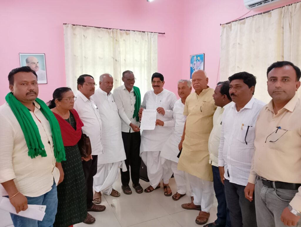ಆಲಮಟ್ಟಿ ನೀರಿನ ಹಕ್ಕಿಗಾಗಿ ಹೋರಾಟ ತೀವ್ರ :ಸಂಸದರಿಗೆ ಮನವಿ