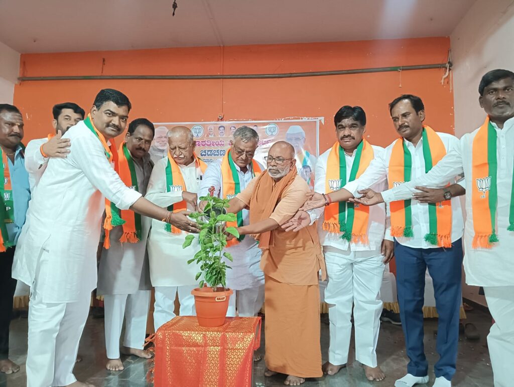 ಎಸ್ಐಆರ್ ಬಗ್ಗೆ ಜನರಿಗೆ ಮನವರಿಕೆ ಮಾಡಿ :ಸಂಸದ ಜಿಗಜಿಣಗಿ