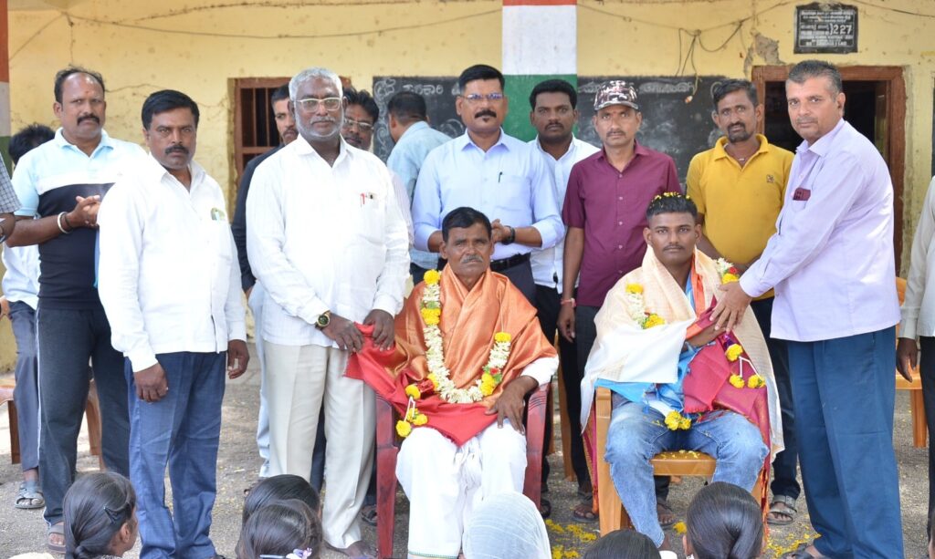 ಅಗ್ನಿವೀರ ಹುದ್ದೆಗೆ ಆಯ್ಕೆಯಾದವರಿಗೆ ಗ್ರಾಮಸ್ಥರ ಸನ್ಮಾನ