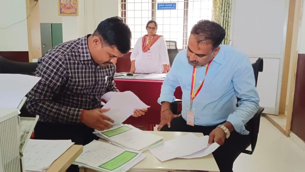 ಸಬ್ ರಿಜಿಸ್ಟ್ರಾರ್ ಕಚೇರಿ ಮೇಲೆ ಭ್ರಷ್ಟಾಚಾರ ನಿಗ್ರಹ ದಳ ದಿಢೀರ್ ದಾಳಿ