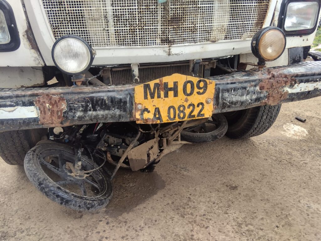 ರಸ್ತೆ ಅಪಘಾತ: ಸ್ಥಳದಲ್ಲೇ ಓರ್ವನ ಸಾವು