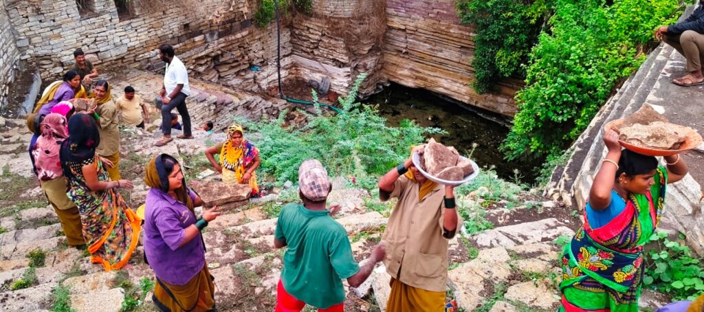 ತಾಳಿಕೋಟೆ ಪುರಸಭೆಯಿಂದ ಭೀಮನಭಾವಿ ಸ್ವಚ್ಚತೆ