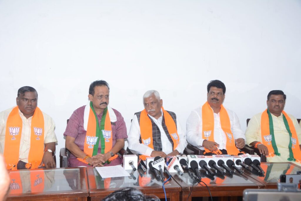 ಕಾಂಗ್ರೆಸ್ನಿಂದ ಹಿಂದುಳಿದ ವರ್ಗಗಳ ಶ್ರೇಯೋಭಿವೃದ್ಧಿಯ ಕಗ್ಗೊಲೆ