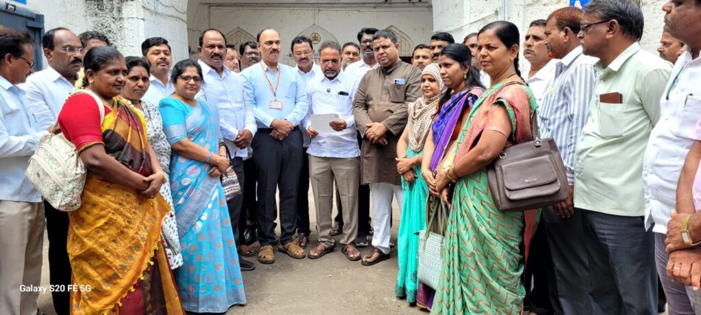 ಎಸ್ಐಆರ್; ಬಿಎಲ್ಓಗಳಿಗೆ ಒತ್ತಡ ಹಾಕದಂತೆ ಶಿಕ್ಷಕರ ಸಂಘ ಮನವಿ