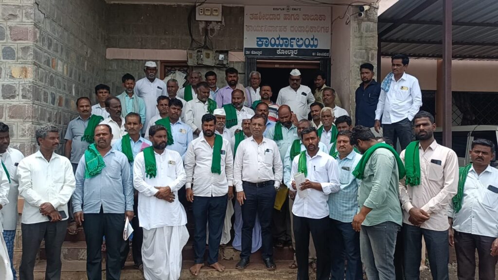 ಕಾಲುವೆಗಳಿಗೆ ನೀರು ಹರಿಸಲು ಆಗ್ರಹಿಸಿ ರೈತಸಂಘ ಮನವಿ
