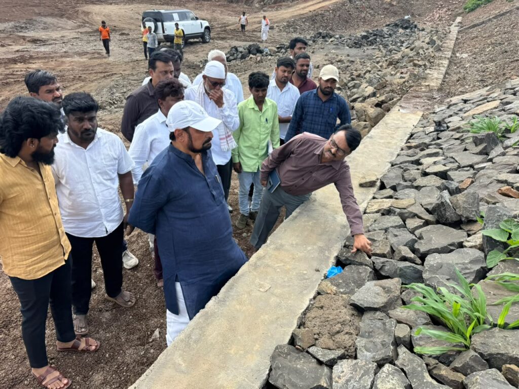 ಜೋಡಿ ಕೆರೆ ಅಭಿವೃದ್ಧಿಗೆ ವೇಗ: ಗುಣಮಟ್ಟದಲ್ಲಿ ರಾಜಿ ಇಲ್ಲ