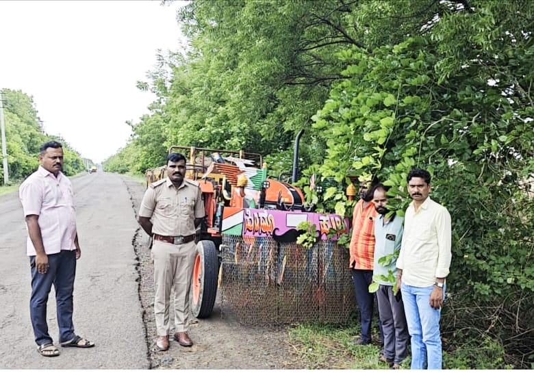 ಅಕ್ರಮ ಮರಳು ಸಾಗಾಟದ ಟ್ರ್ಯಾಕ್ಟರ್ ವಶ :ಚಾಲಕ ಪರಾರಿ
