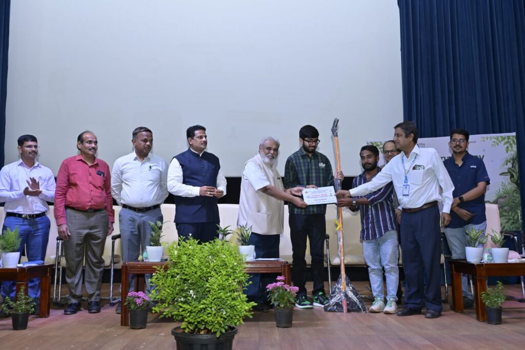 ಹಾವುಗಳ ಬಗ್ಗೆ ಇರುವ ಮೂಢ ನಂಬಿಕೆ ತೊರೆದು ಅವುಗಳನ್ನು ರಕ್ಷಿಸಿ