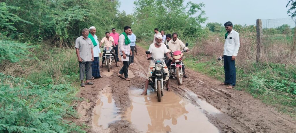 ಹದಗೆಟ್ಟ ಗುಂದವಾನ–ಶೀಗಣಾಪುರ ರಸ್ತೆ ದುರಸ್ತಿ ಯಾವಾಗ?