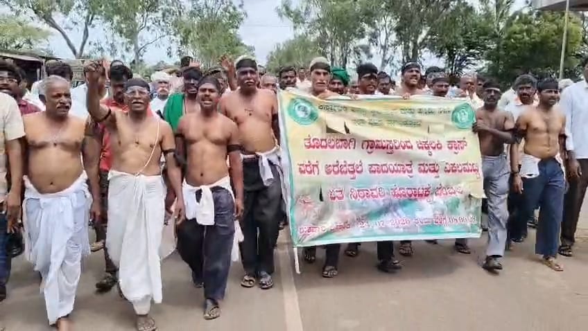 13 ವರ್ಷ ಕಳೆದರೂ ನೀರಿಲ್ಲ: ಚಿಕ್ಕಲಕಿ ಕ್ರಾಸ್ನಲ್ಲಿ ರೈತರ ಆಕ್ರೋಶ ಸ್ಫೋಟ