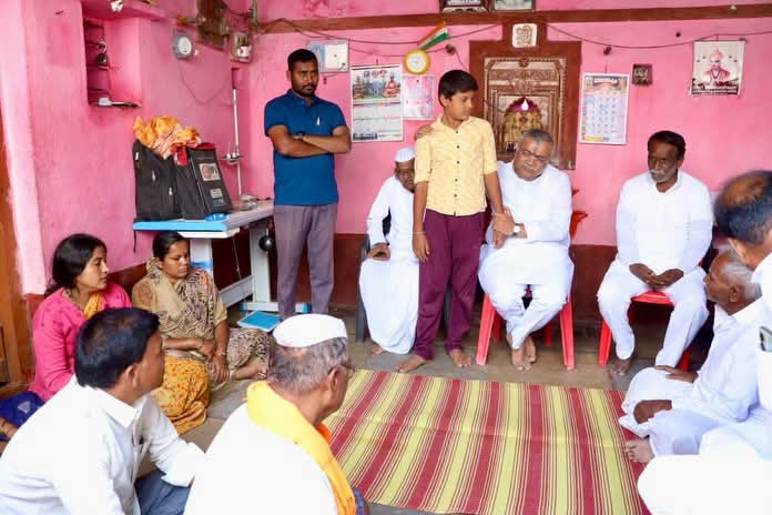 ಮೃತ ಬಾಲಕನ ಮನೆಗೆ ಶಾಸಕ ಯಶವಂತರಾಯಗೌಡ ಬೇಟಿ