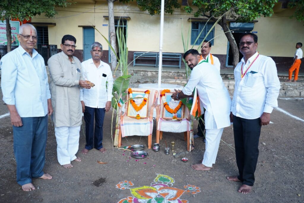 ಸ್ವಾತಂತ್ರ್ಯ ಫಲಪ್ರದದಿಂದ ನಮಗೆ ನೆಮ್ಮದಿ ಜೀವನ :ಹೂಗಾರ