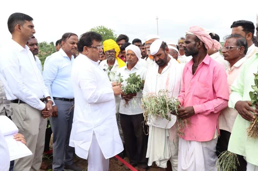 ಸಂಕಷ್ಟದಲ್ಲಿರುವ ನಾಡಿನ ರೈತರ ಪರ ನಮ್ಮ ಸರಕಾರವಿದೆ