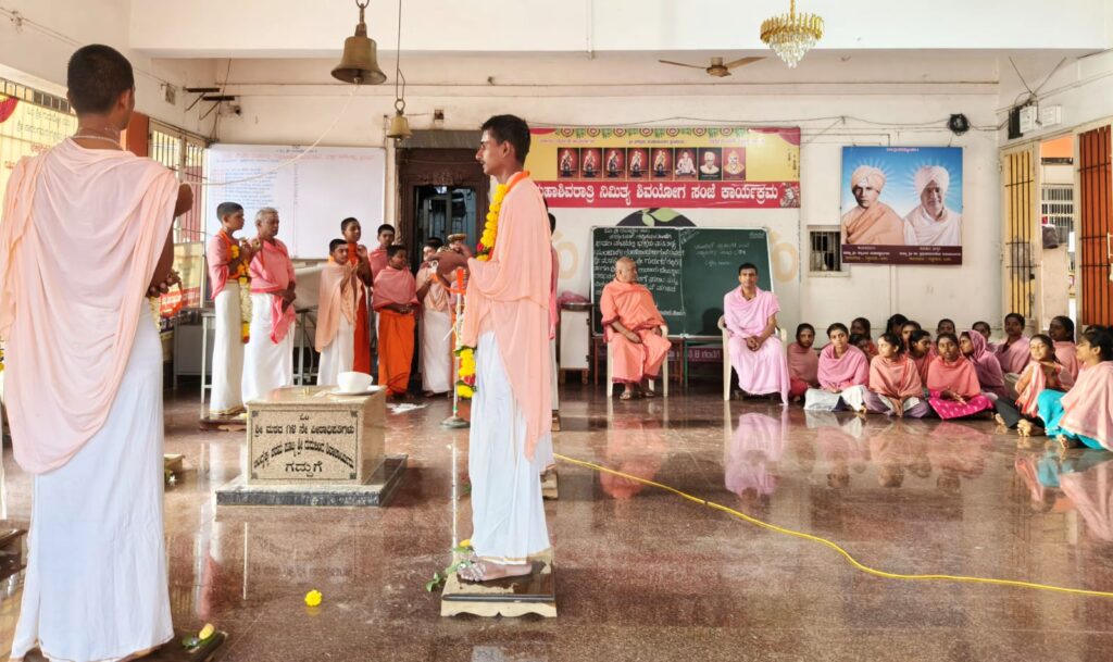 ಮಳೆಗಾಗಿ ಸಾರಂಗಮಠದಲ್ಲಿ ೨೪ ಗಂಟೆಗಳ ಕಾಲ ಶಿವ ಸಪ್ತಾಹ