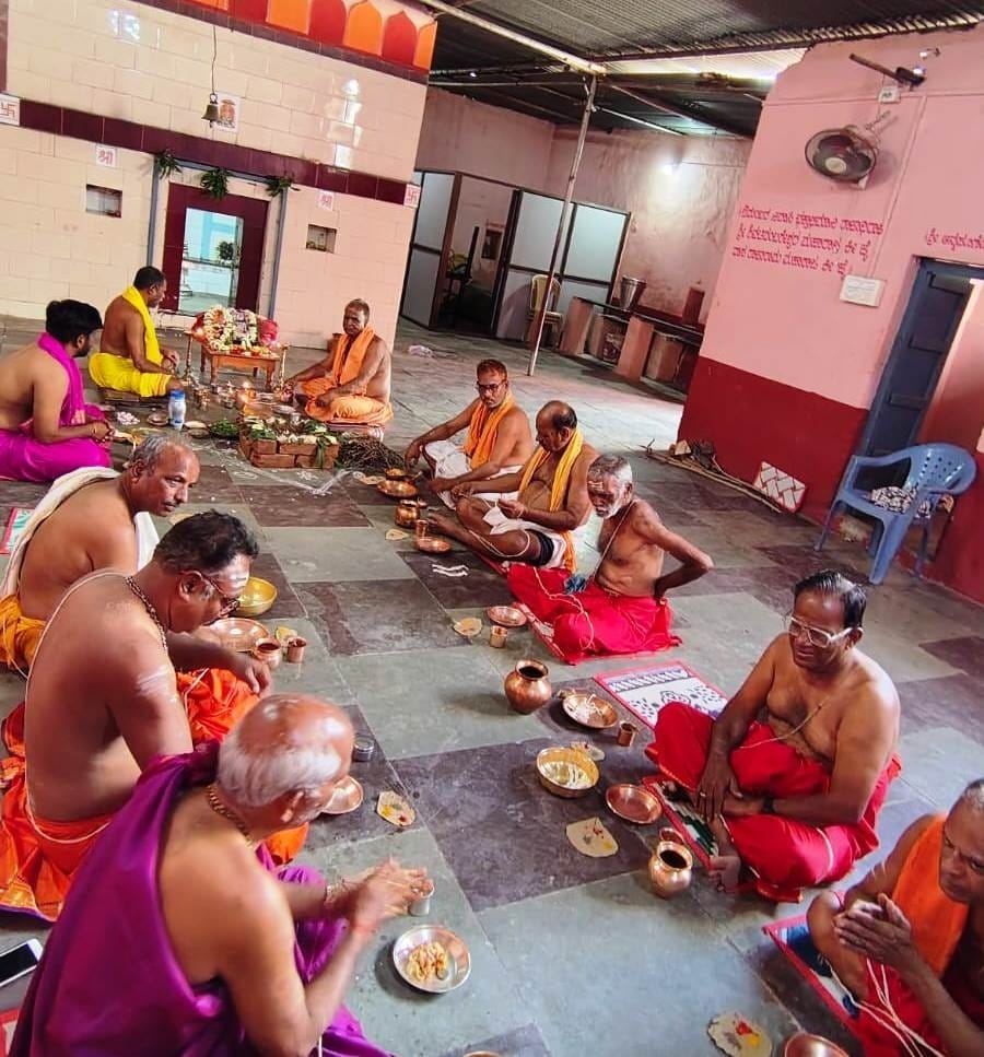 ವಿಪ್ರ ಸಮುದಾಯದಿಂದ ಯಜ್ಞೋಪವೀತ ಧಾರಣೆ