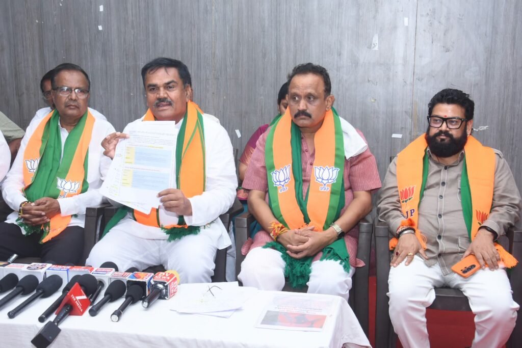 ಬೇಕಾಬಿಟ್ಟಿಯಾಗಿ ಬರಗಾಲ ಪರಿಸ್ಥಿತಿ ನಿಭಾಯಿಸುತ್ತಿರುವ ಸರ್ಕಾರ