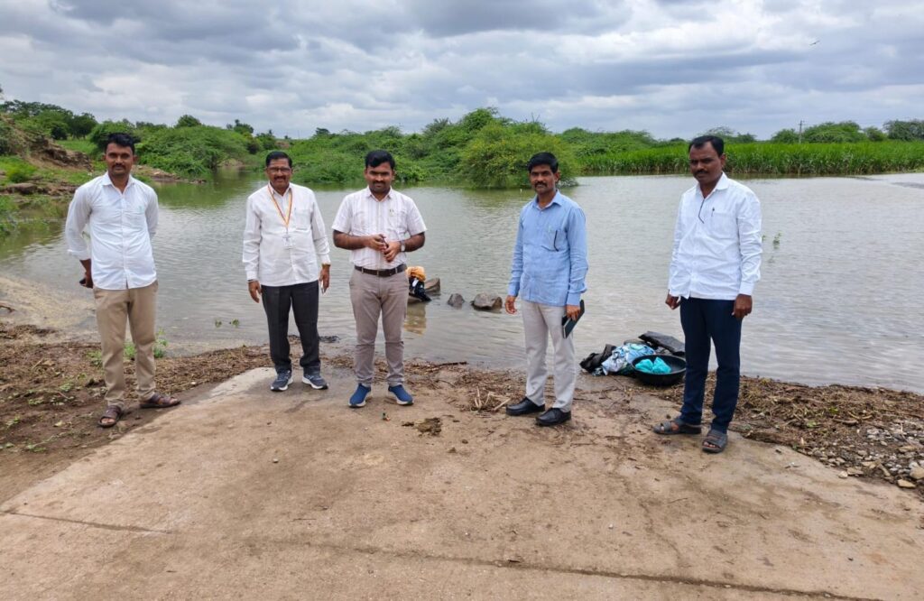ಪ್ರವಾಹ ಪೀಡಿತ ಗ್ರಾಮಗಳಿಗೆ ತಹಶೀಲ್ದಾರ್ ನಾಗೇಂದ್ರ ಭೇಟಿ