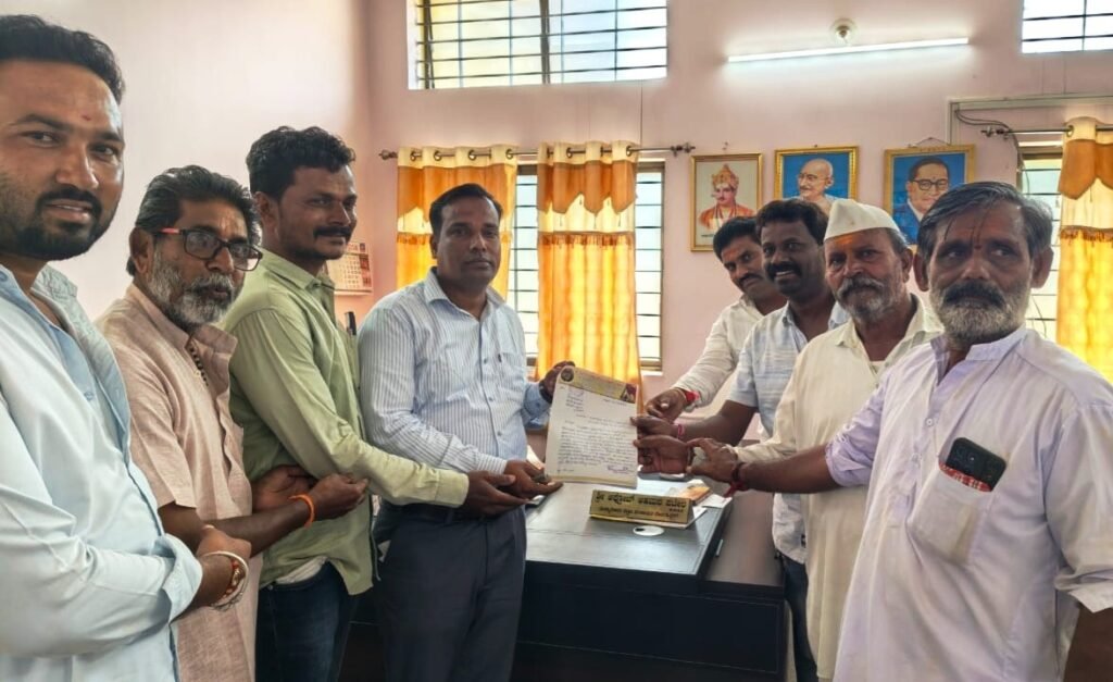 ಮಲ್ಲಯ್ಯ ದೇಗುಲ ಮುಂದೆ ನೈರ್ಮಲ್ಯ ಕಾಪಾಡಲು ಸಮಿತಿ ಮನವಿ