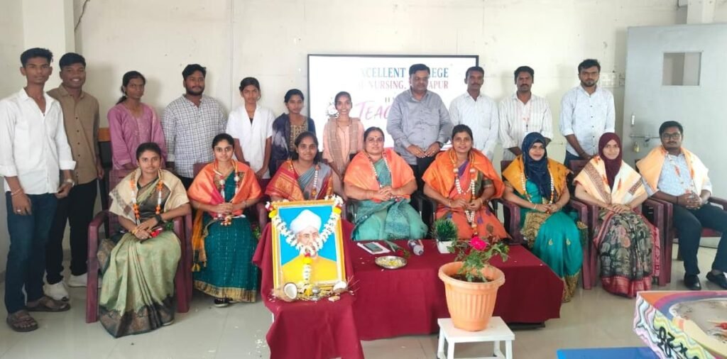ಶಿಕ್ಷಕರ ಋಣ ತೀರಿಸಲು ಸಾಧ್ಯವಿಲ್ಲ :ಬಬಲೇಶ್ವರ
