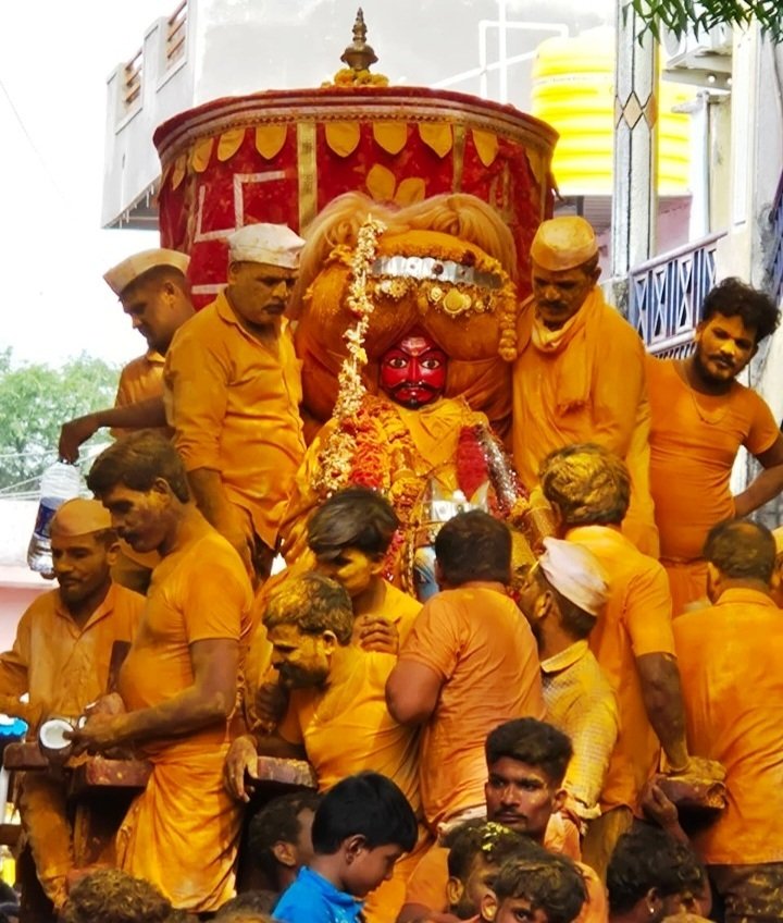 ವರ್ಣಾಲಂಕಾರ ರಾವುತರಾಯನ ಬಂಡಿ ಉತ್ಸವ