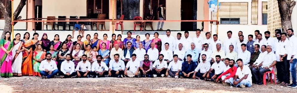 ಗುರುವೃಂದಕ್ಕೆ ಪುಷ್ಪವೃಷ್ಟಿಗೈದು ಸ್ವಾಗತಿಸಿದ ಶಿಷ್ಯವೃಂದ