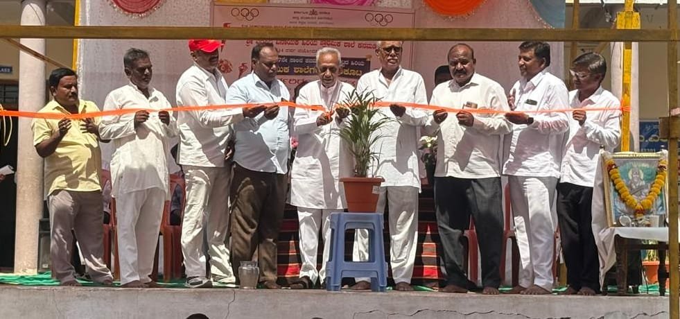 ಕ್ರೀಡಾ ಪ್ರತಿಭೆಗಳನ್ನು ಪ್ರೋತ್ಸಾಹಿಸಿ :ಮಠಪತಿ