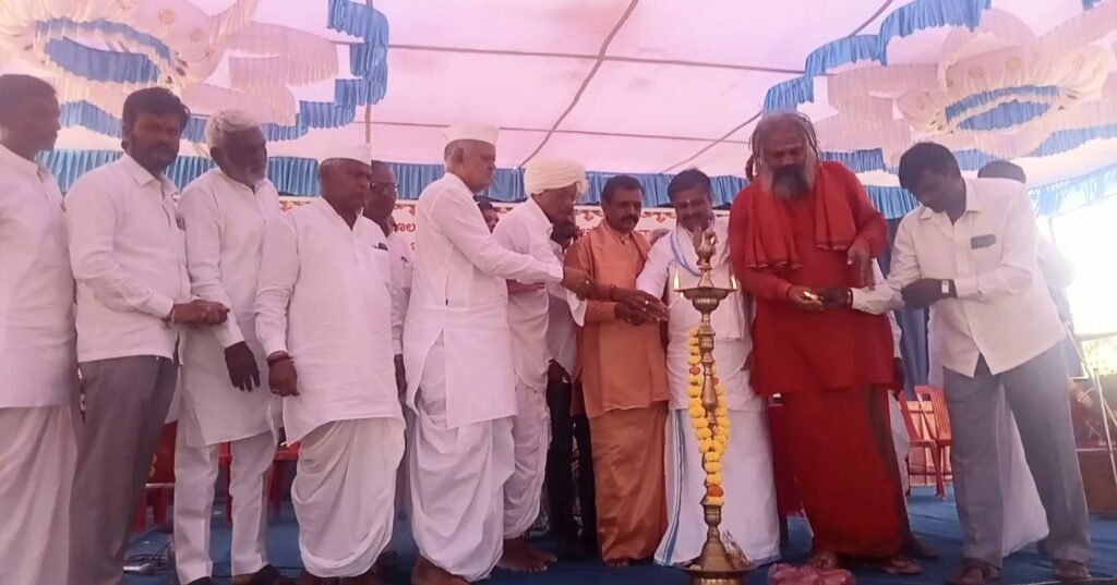 ಜನಪದ ಸಾಹಿತ್ಯ ಉಳಿಸಿ ಬೆಳೆಸುತ್ತಿರುವ ಕೊಲ್ಹಾರ ಯುವಜನತೆ