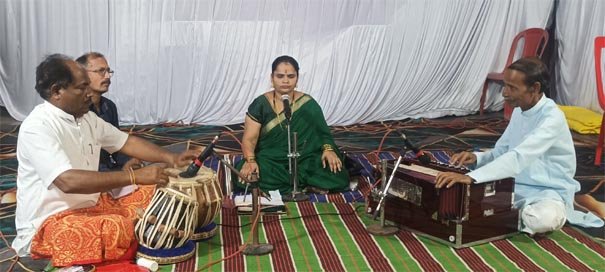 ರಾಜಾಜಿ ನಗರದ ಗಜಾನನ ಮಂಡಳಿಯಲ್ಲಿ ದಾಸವಾಣಿ