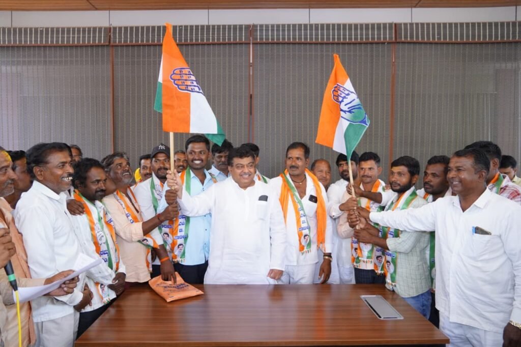 ಜನರ ಸಮಸ್ಯೆಗಳನ್ನು ಪರಿಹರಿಸುವುದು ನಮ್ಮ ಆದ್ಯತೆ