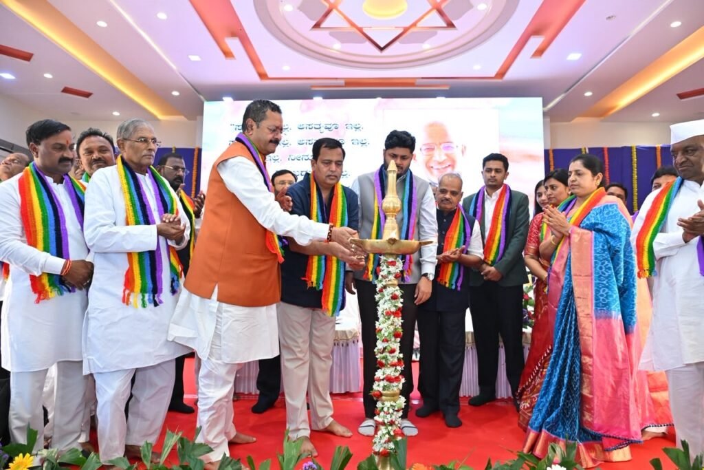 ಪ್ರಾಮಾಣಿಕ ಶ್ರಮಿಕರಿಗೆ ಸಿದ್ಧಸಿರಿ ಕಾಮಧೇನು ಕಲ್ಪವೃಕ್ಷ