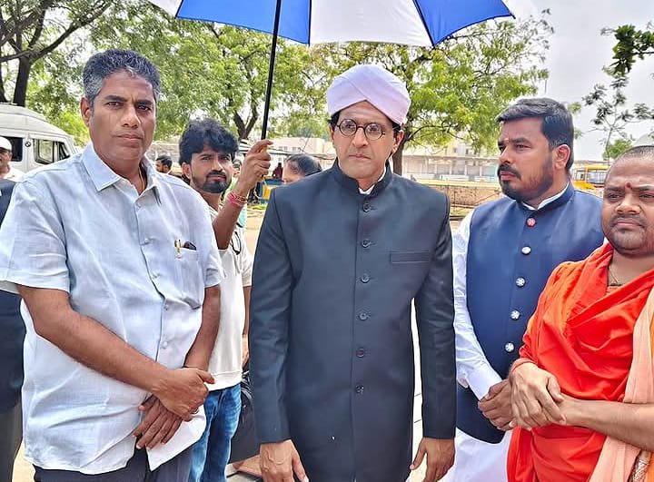 ವಚನ ದೀಪವಾಗಿ ಬೆಳಗಿದ ಡಾ.ಹಳಕಟ್ಟಿ :ಡಾ.ಮಹಾಂತೇಶ