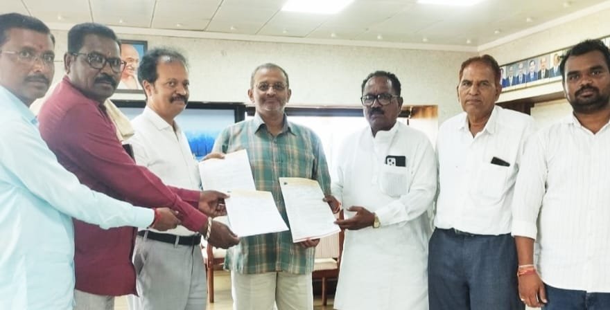 ಆಲಮಟ್ಟಿ ರೈಲ್ವೆ ನಿಲ್ದಾಣಗಳ ಅಭಿವೃದ್ಧಿಗೆ ಆಗ್ರಹ