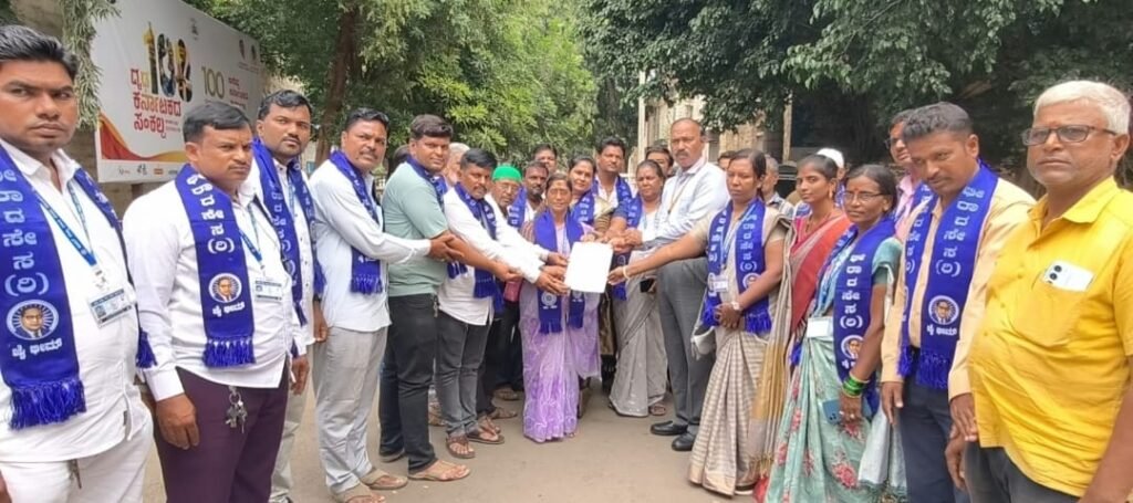 ಬೆಳೆಹಾನಿ ರೈತರಿಗೆ ಎಕರೆಗೆ ₹25,000 ಪರಿಹಾರ ನೀಡಲು ಆಗ್ರಹ