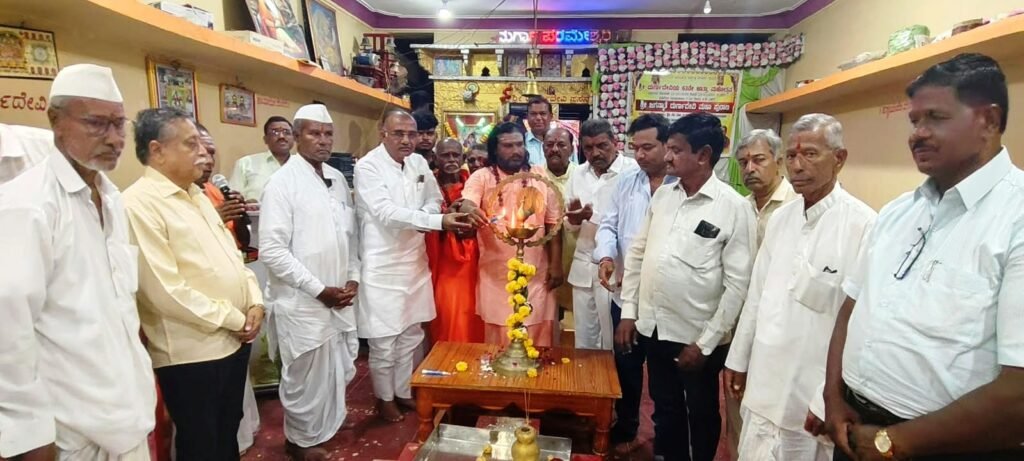 ಸತ್ಯ ಶುದ್ಧ ಕಾಯಕ ಮಾಡಿ ದೇವಿಯ ಕೃಪೆಗೆ ಪಾತ್ರರಾಗಿ