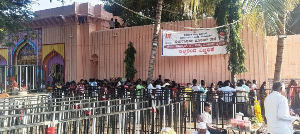 ದೇವರಹಿಪ್ಪರಗಿ ಜಾತ್ರೆ: ಸಕ್ಕರೆಲೋಭಾನ-ಅನ್ನ ಸಂತರ್ಪಣೆ